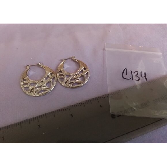 Vintage  Silver Tone Hoop Earrings With Artistic Swirl Design - Picture 3 of 3